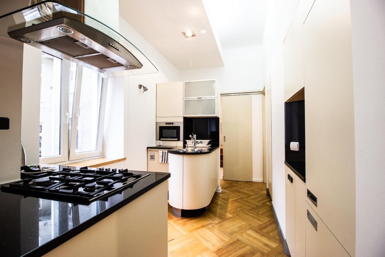 Kopernika Srodmiescie Apartment Warsaw Luaran gambar